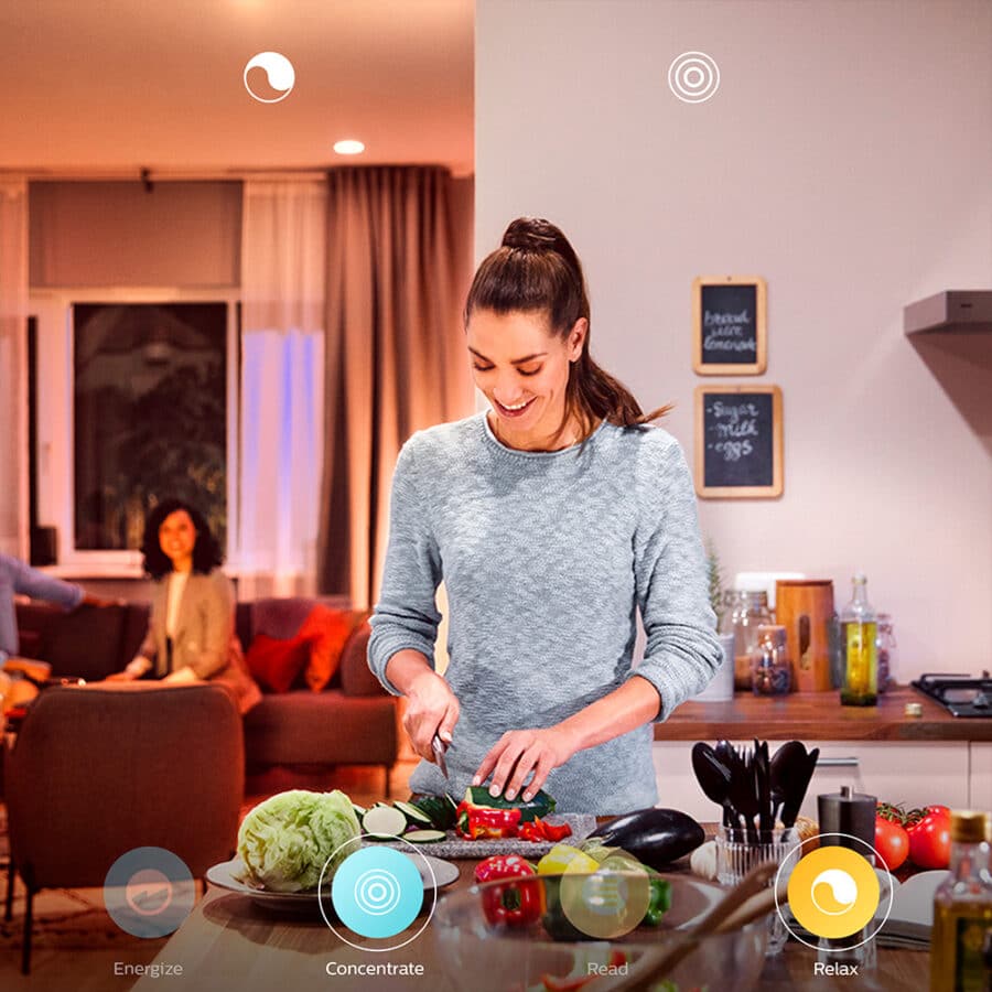 Умная лампа Philips Hue Single Bulb E27, 9W(60Вт), 2000K-6500K, Color, Bluetooth, димируемая